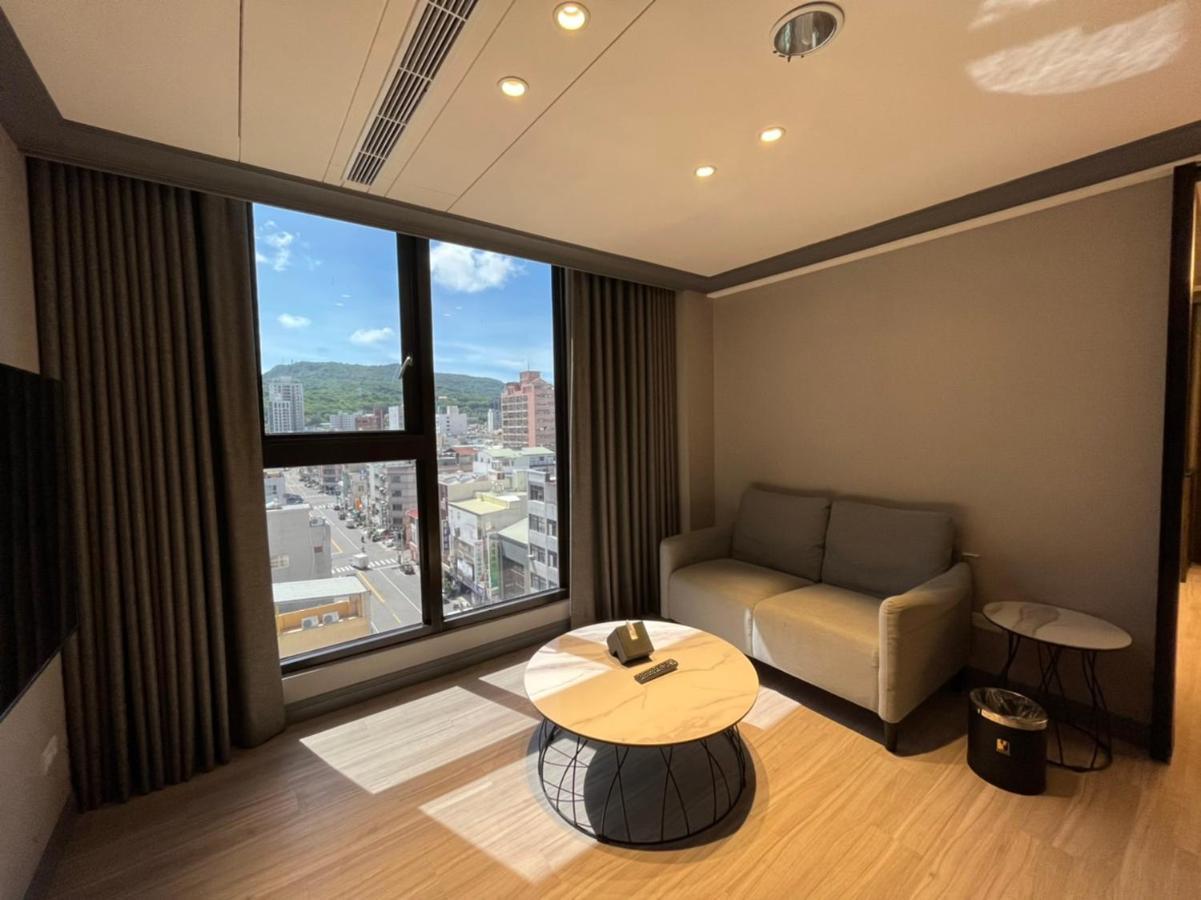 Q21 Hotel Kaohsiung Exteriör bild