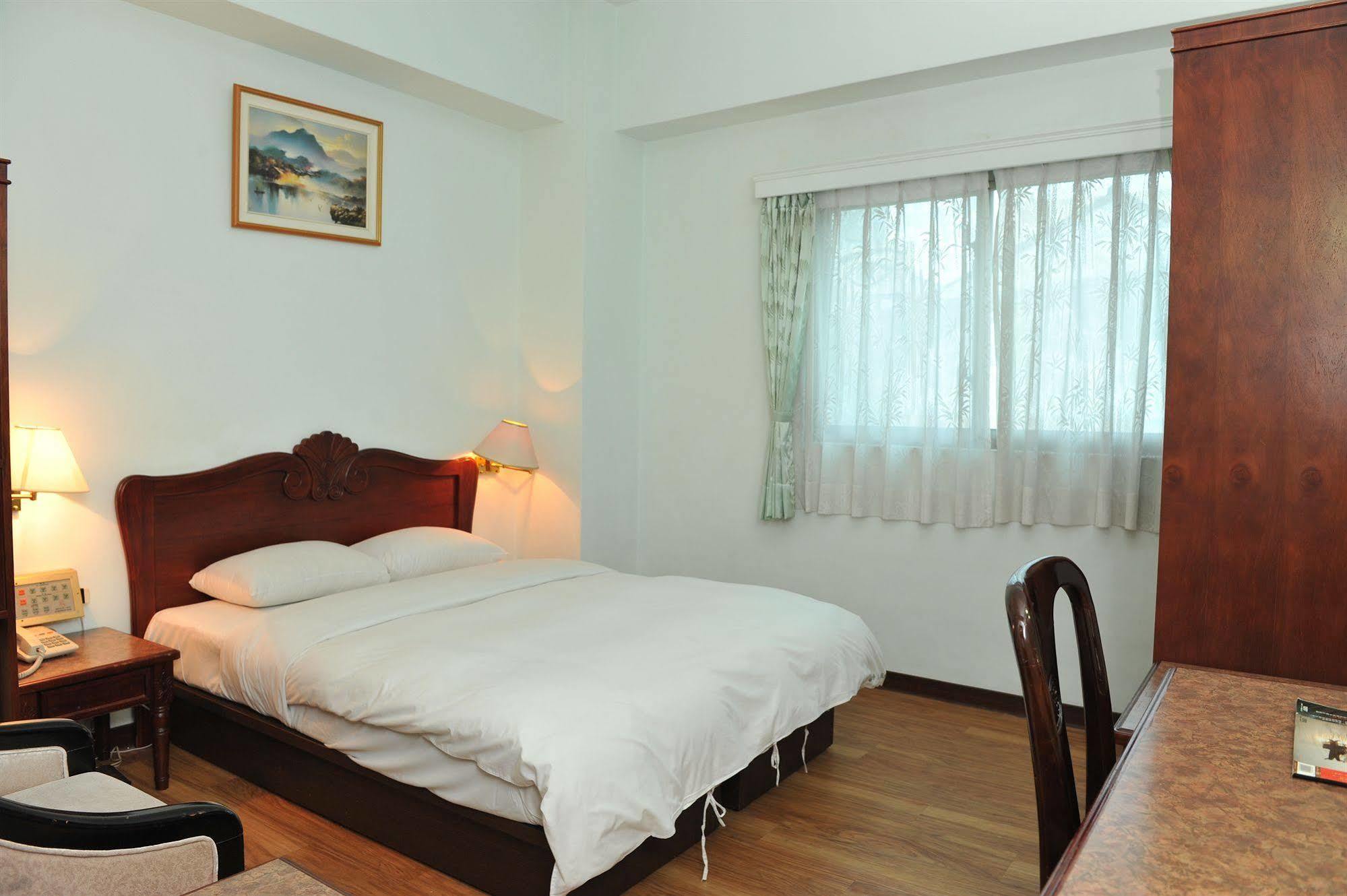 Q21 Hotel Kaohsiung Exteriör bild