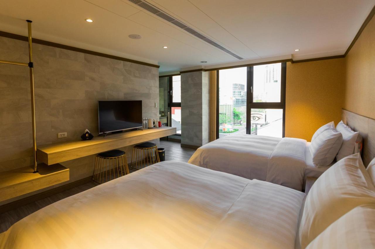 Q21 Hotel Kaohsiung Exteriör bild